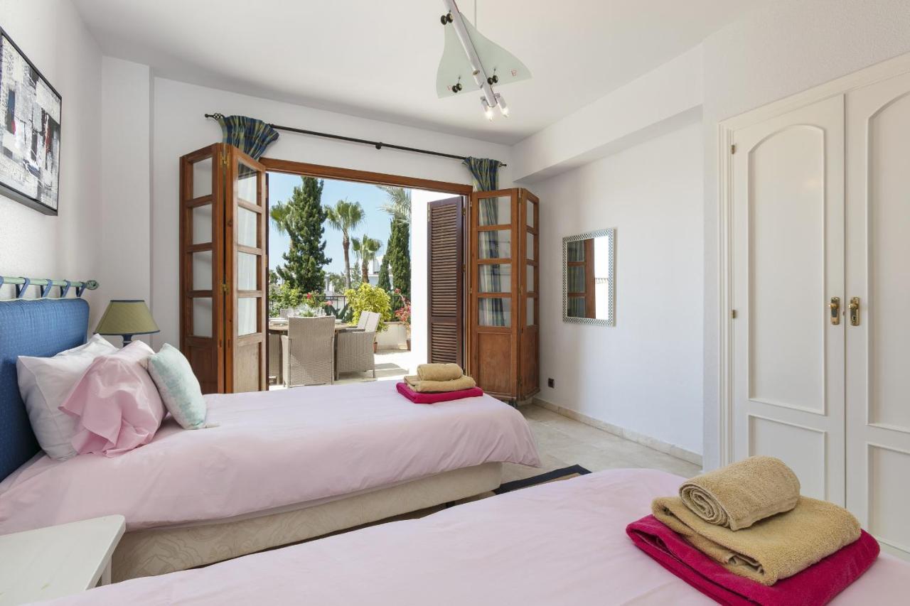Senorio De Marbella Ph Apartment ภายนอก รูปภาพ